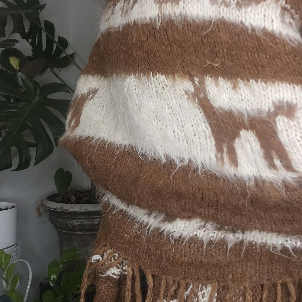 70s Vintage Alpaca Wool Knit Poncho with Fringe Brown & Cream Boho Festival - Picture 4 of 7